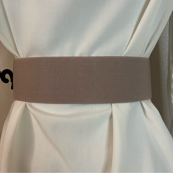 Beige faux leather three row grommet square buckle elastic waistband belt - Picture 4 of 8